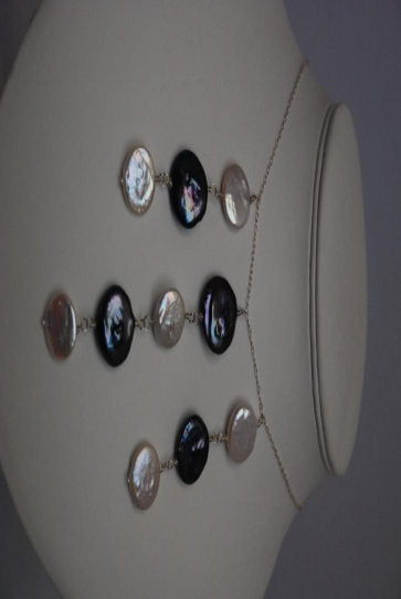 Lustre pearl coin necklace