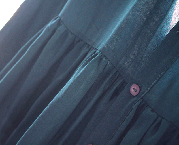 Loose shirt dress with embroidered collar